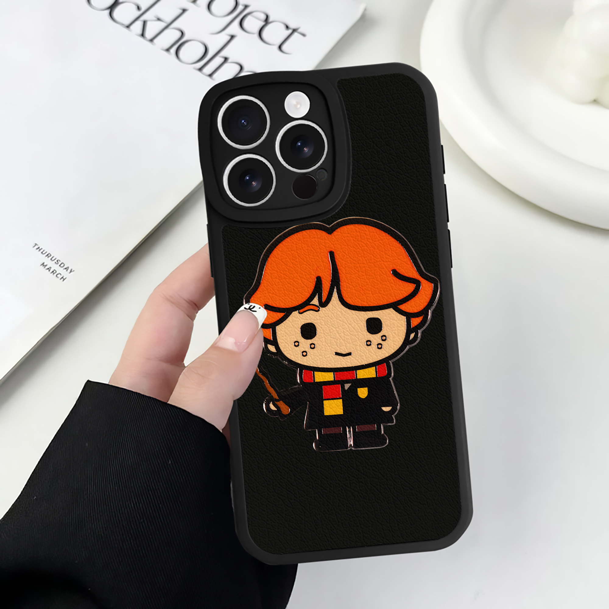 （画像用） Harry Potter ハリー・ポッターシリーズ 【iPhone 16シリーズ対応】シリコンスマホケース（レザー調） 材質：シリコン